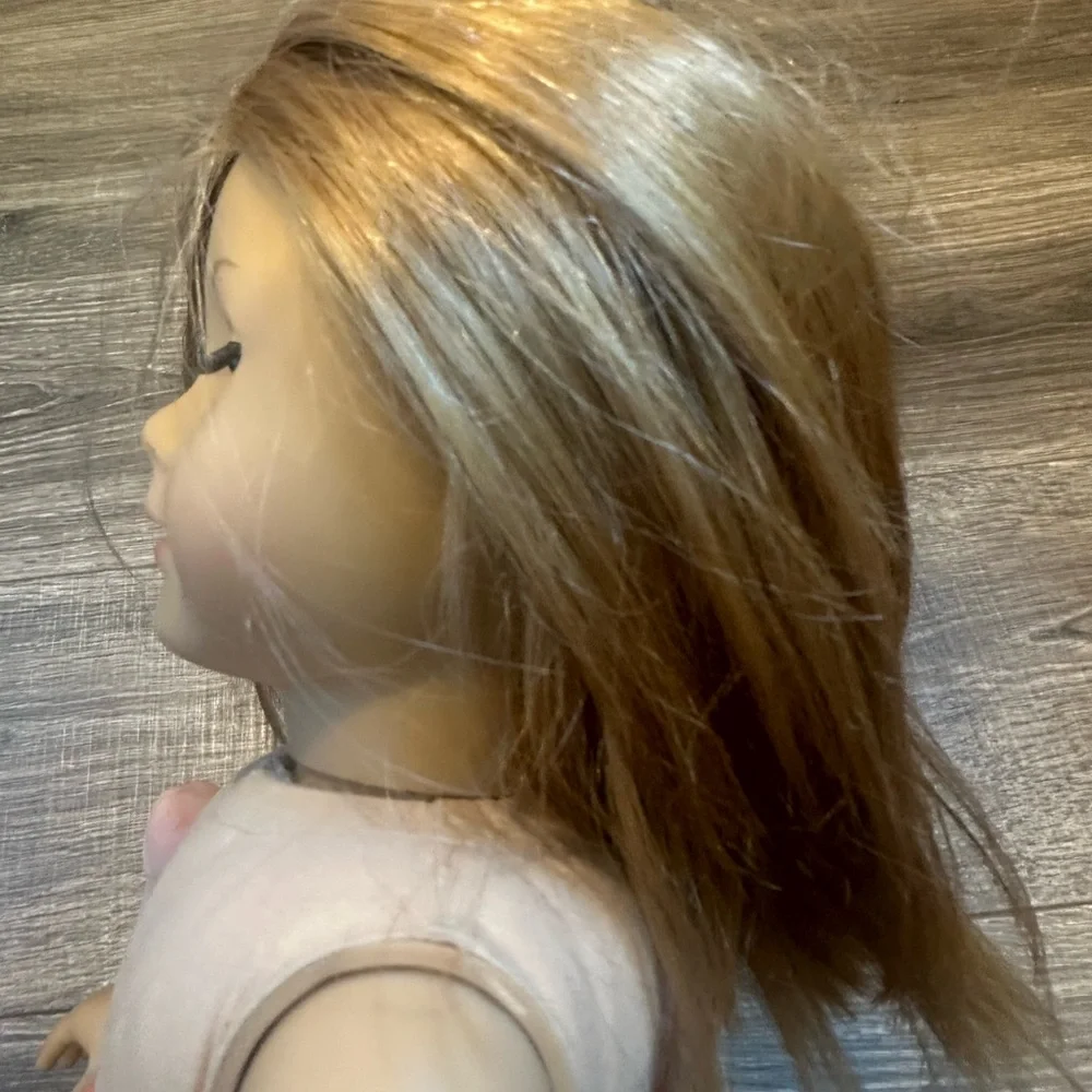 American Girl Doll with Golden Brown Hair and Brown Eyes - Picture 13 of 14